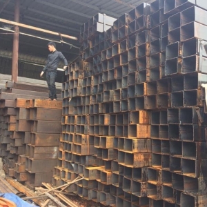 thép hộp vuông 200x12ly