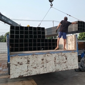 Thép hộp 200x200x7.75