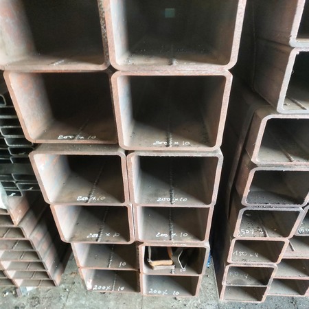 hộp vuông 200×200 tiêu chuẩn ASTM A36